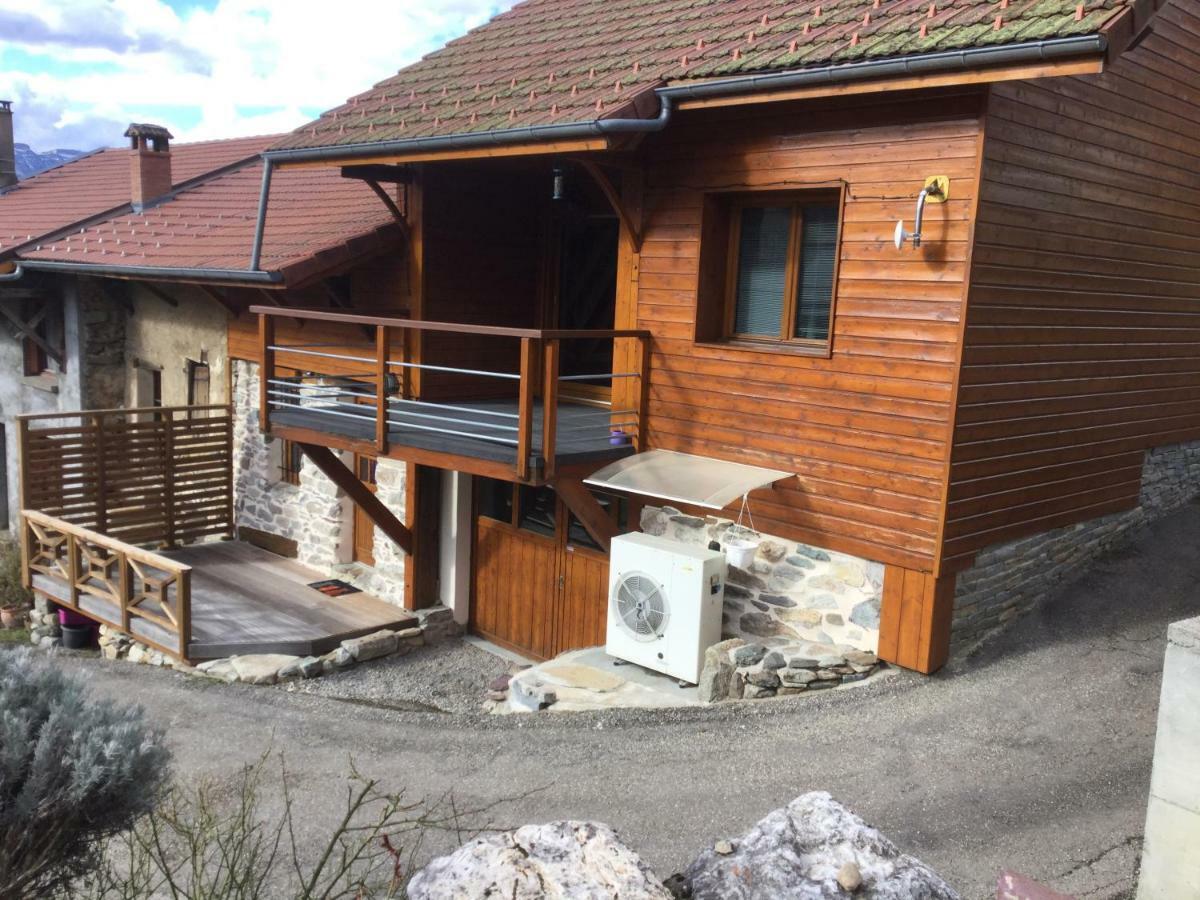 Hotel Maison Moyenne Montagne Saint-Pierre-d'Allevard Exterior foto
